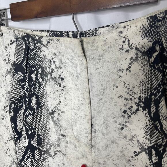 Gianni Bini women's M wide legged slacks pants trousers white black snakeskin - Picture 11 of 16